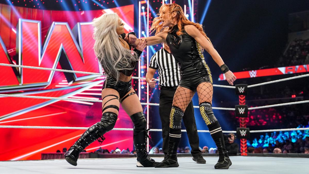 WWE Raw Results (12/6/21): Becky Lynch vs. Liv Morgan